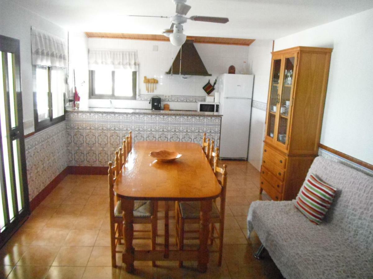 Гостевой дом Casa Laura Дельтебре Экстерьер фото